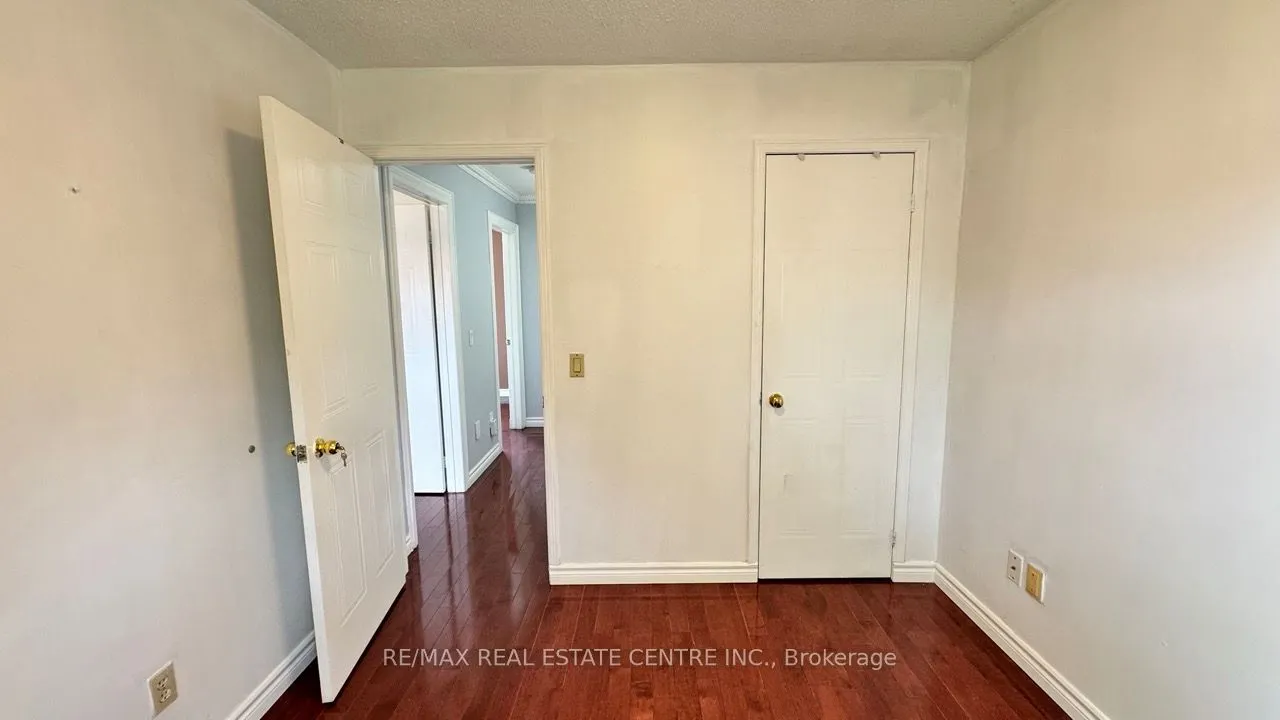 16 Nectarine Crescent