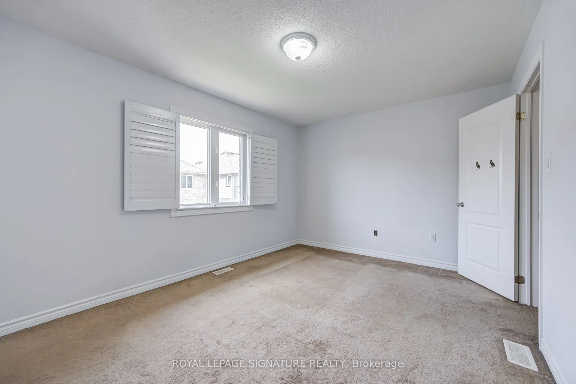 42 Daden Oaks Drive #(Upper)