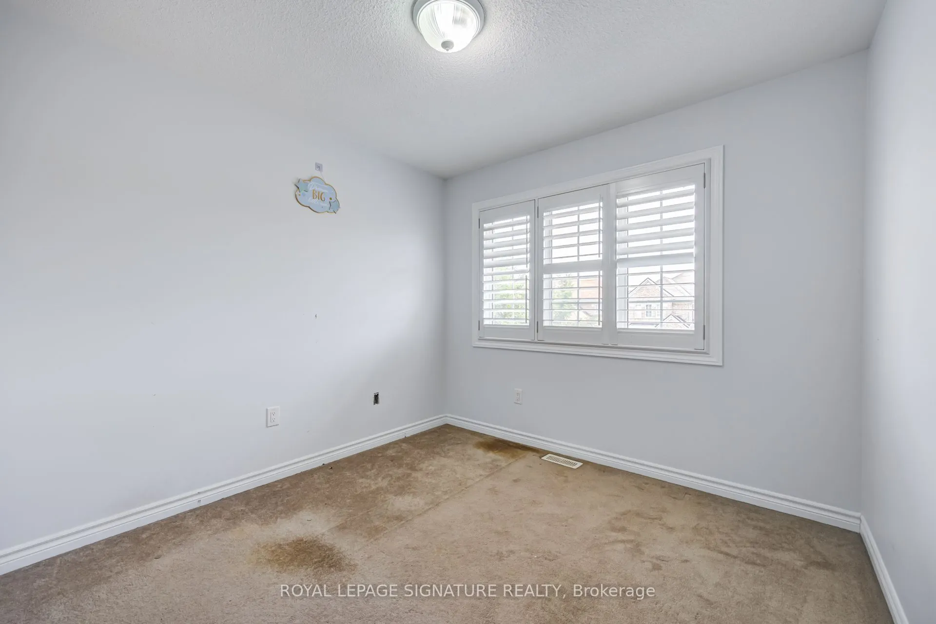 42 Daden Oaks Drive #(Upper)