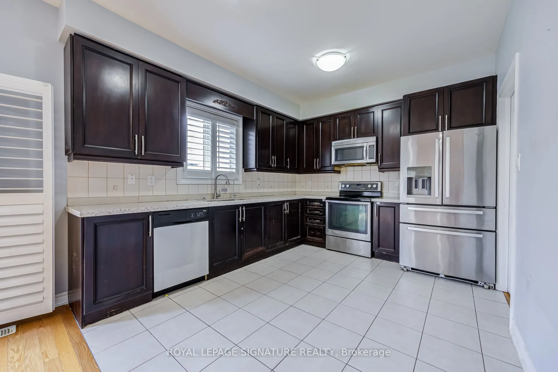 42 Daden Oaks Drive #(Upper)