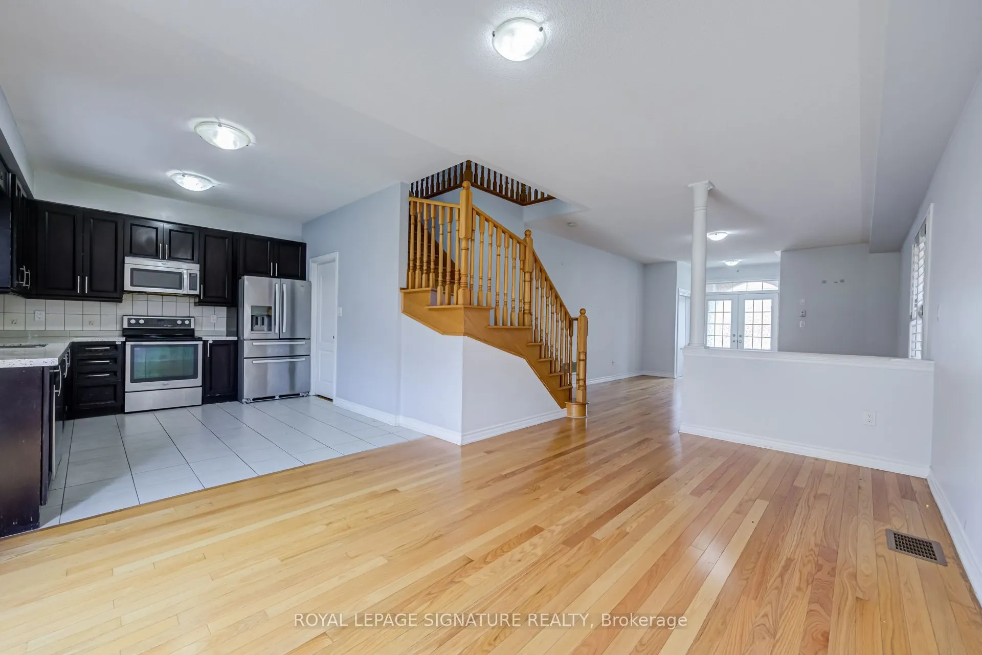 42 Daden Oaks Drive #(Upper)