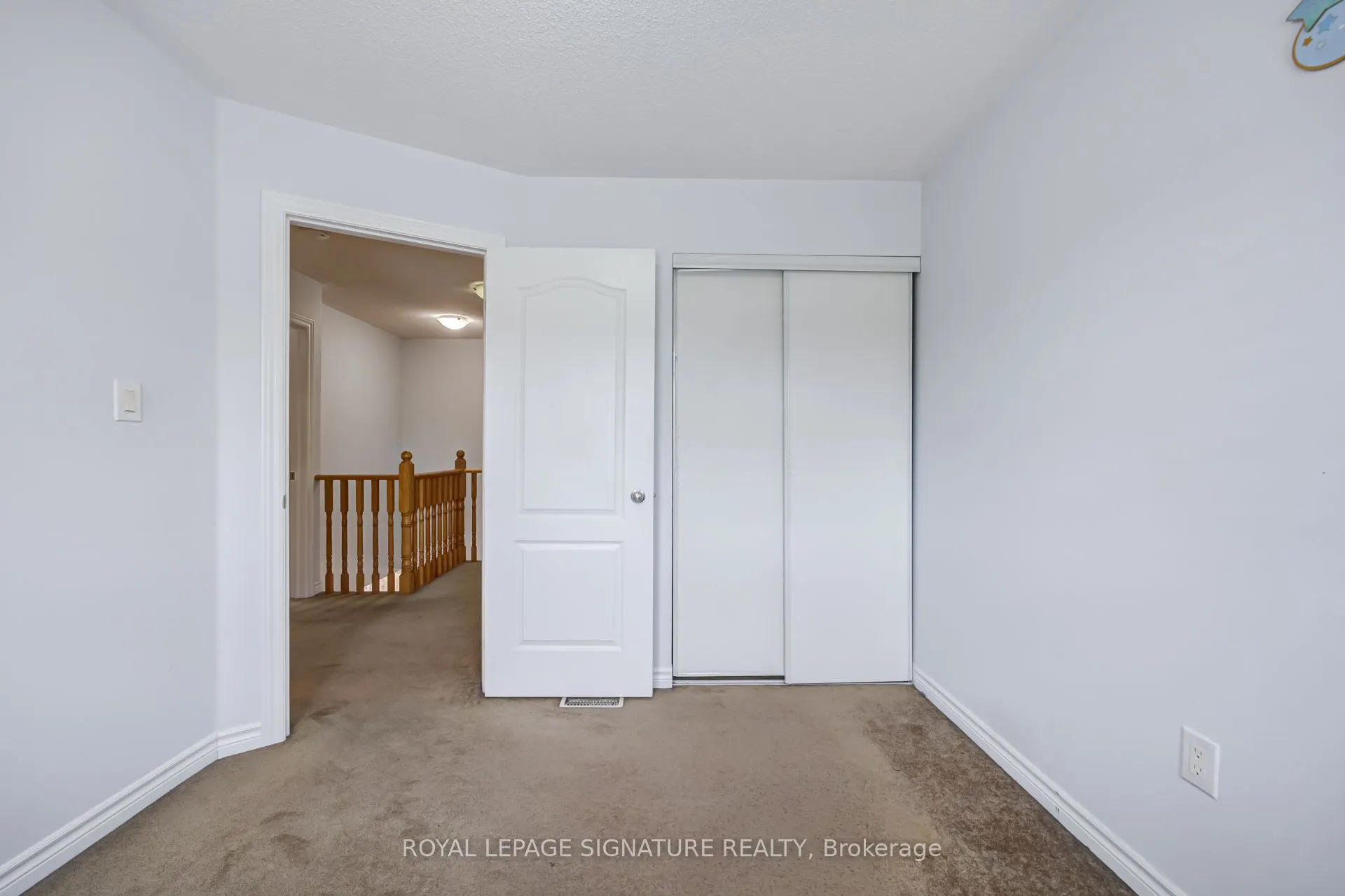 42 Daden Oaks Drive #(Upper)