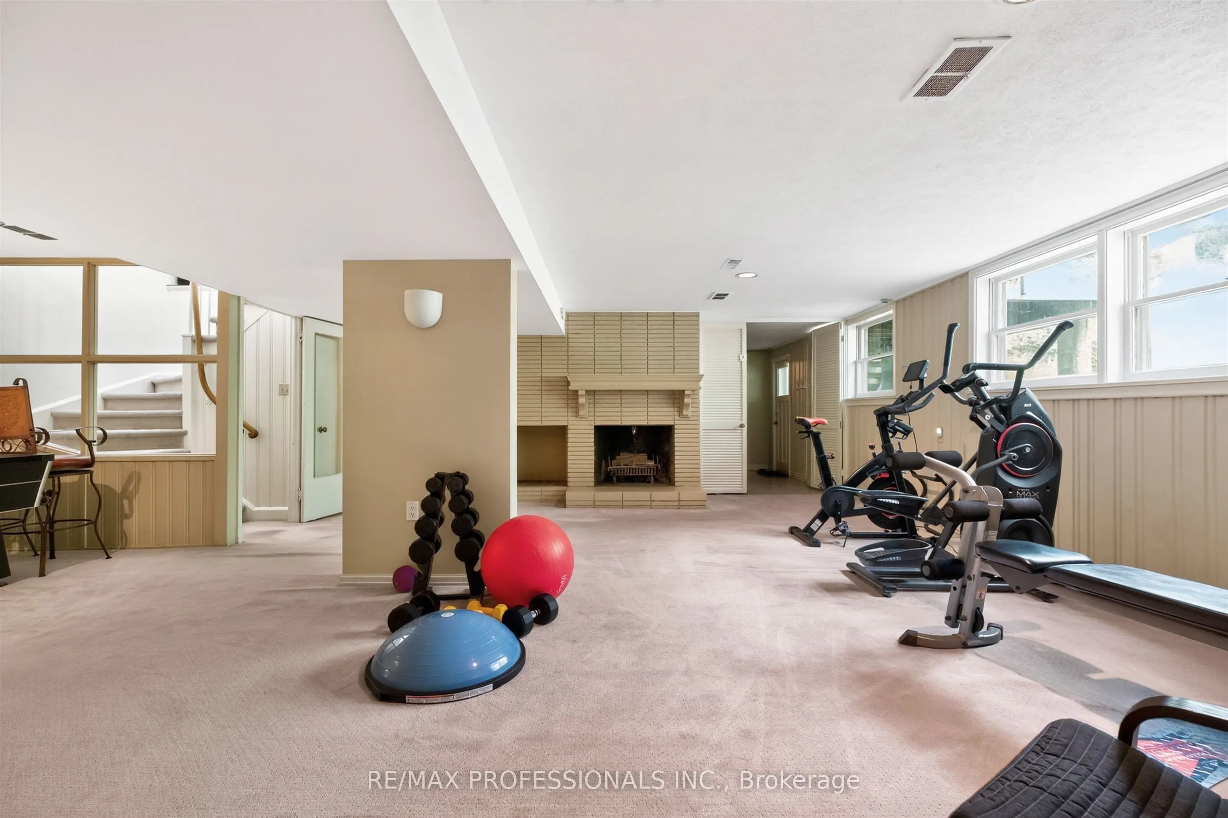 89 Valecrest Drive