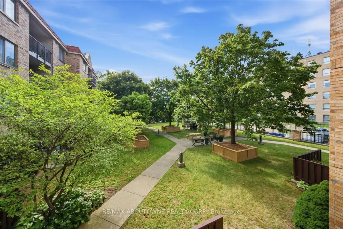 3499 Upper Middle Road #203