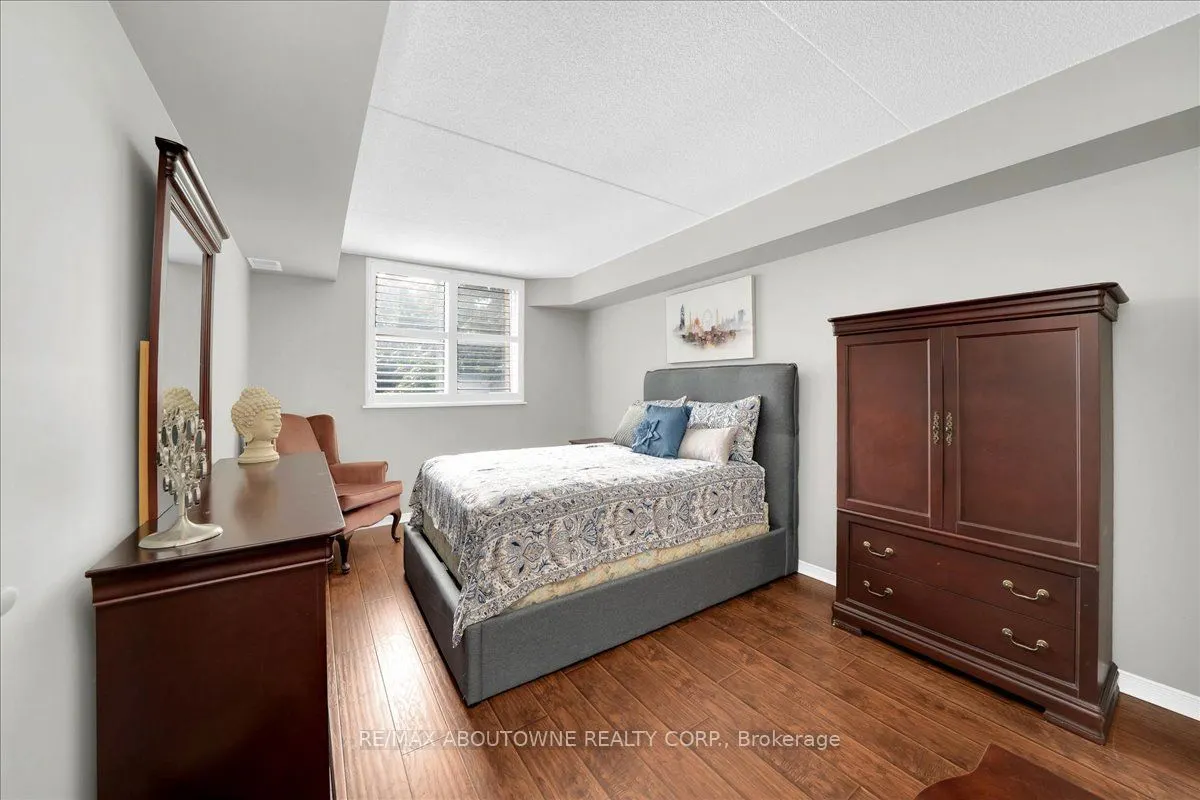 3499 Upper Middle Road #203