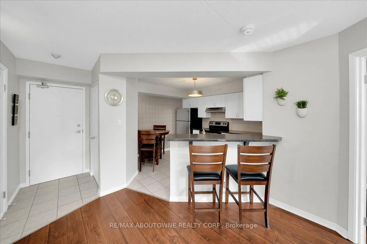 3499 Upper Middle Road #203