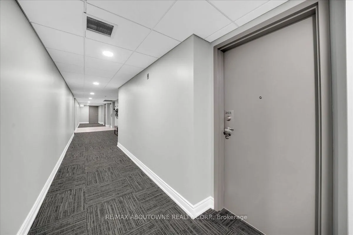 3499 Upper Middle Road #203