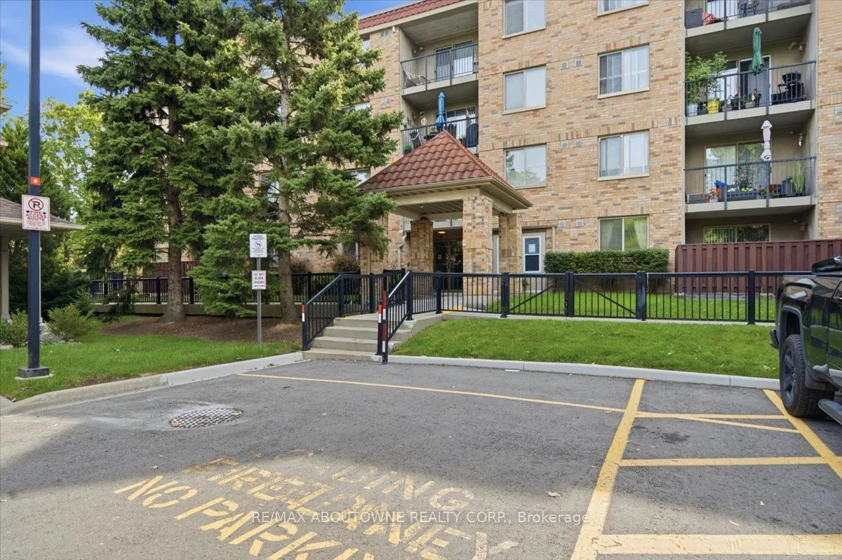 3499 Upper Middle Road #203