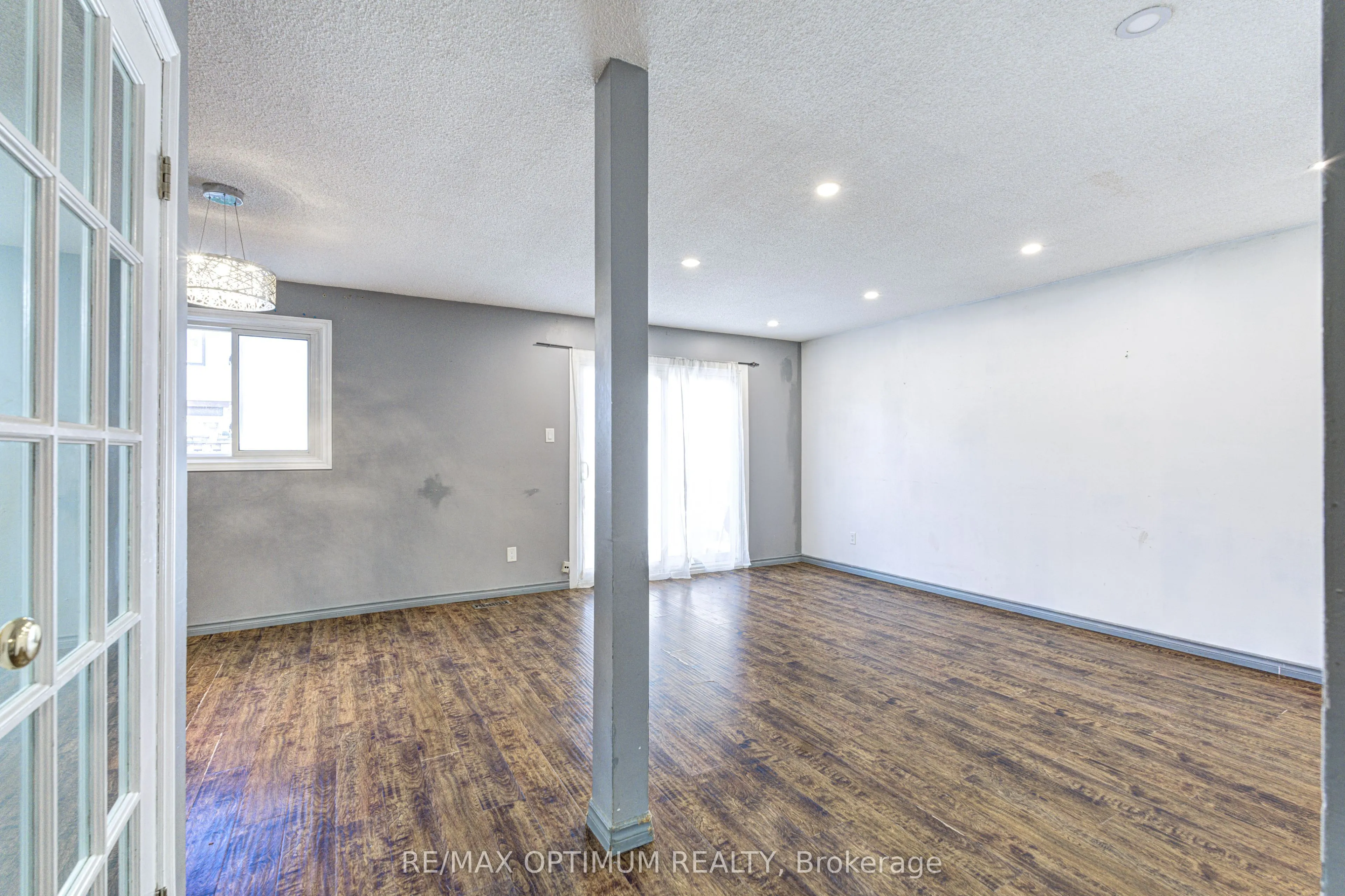 45 Hansen Road N #17