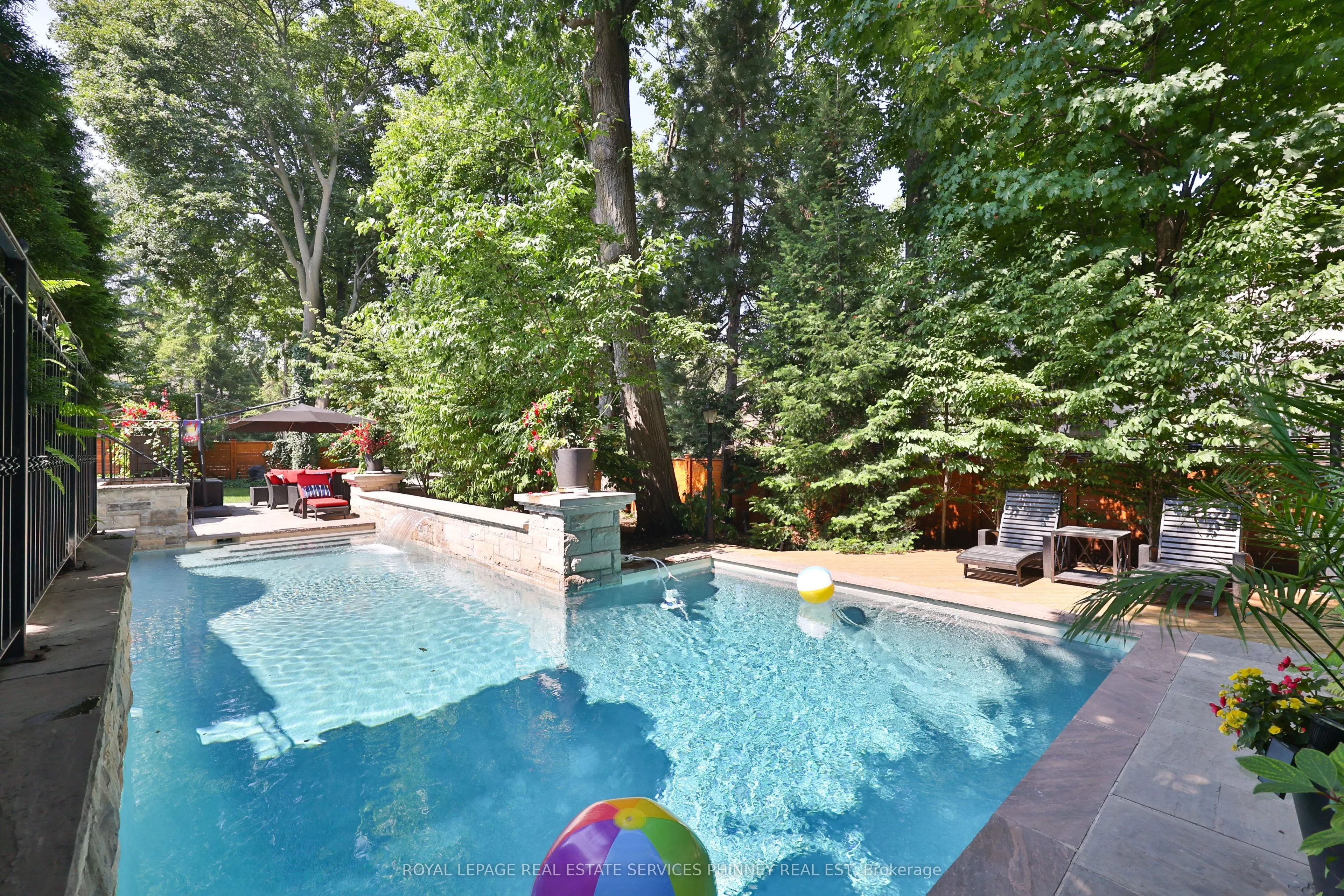 541 Arrowhead Road