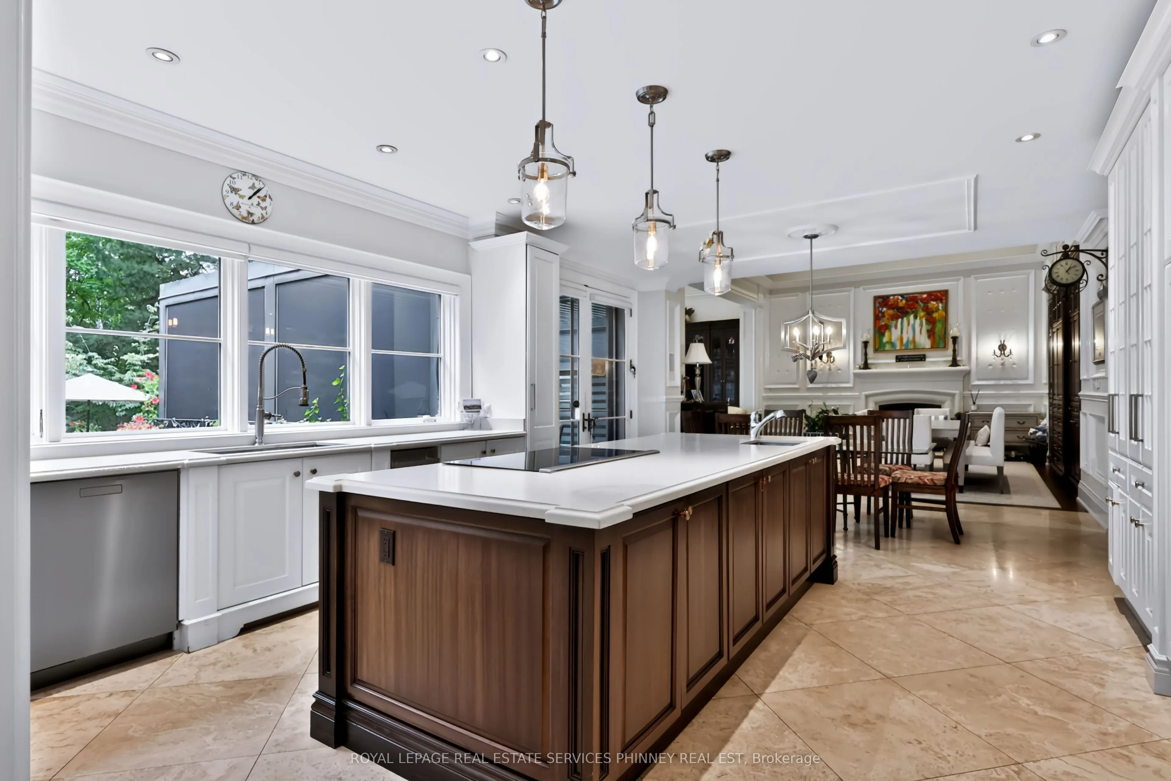 541 Arrowhead Road