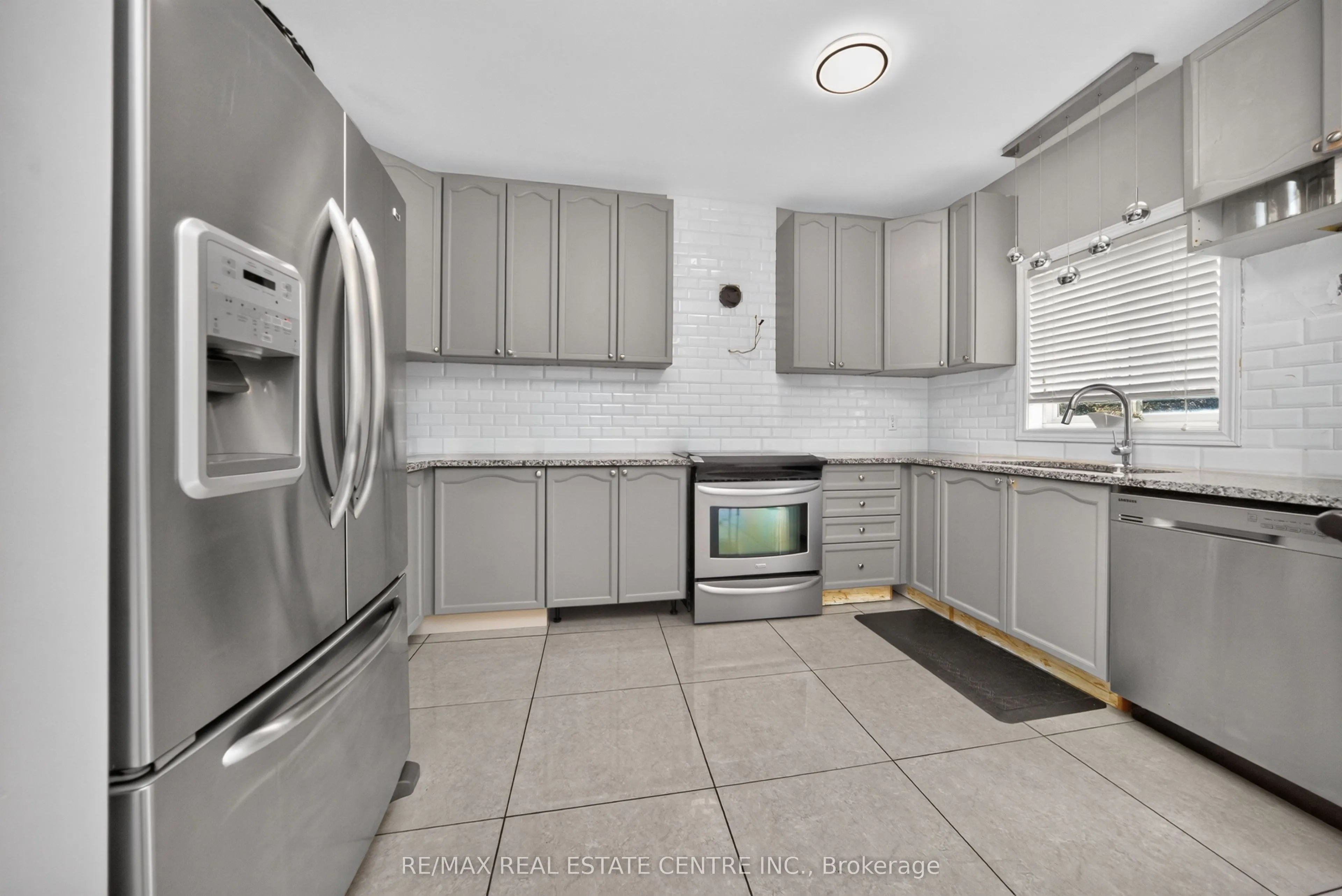 3 Twin Willow Crescent