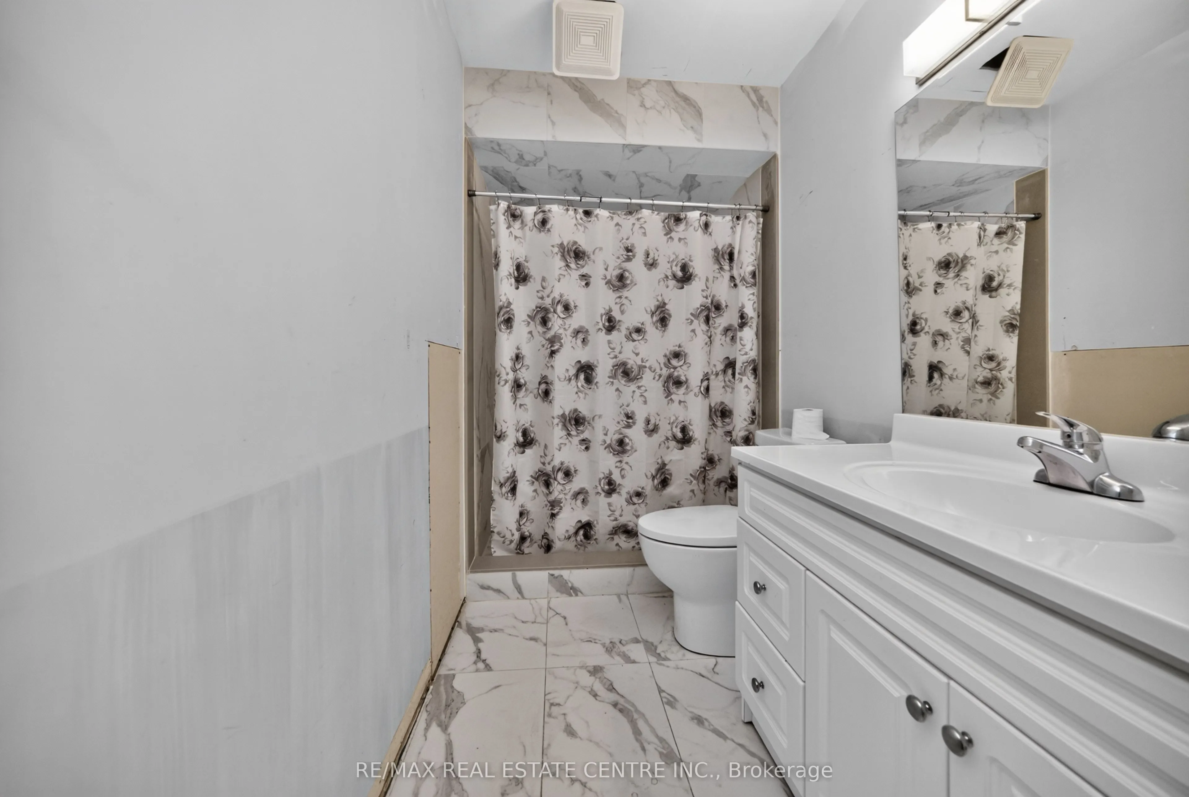 3 Twin Willow Crescent