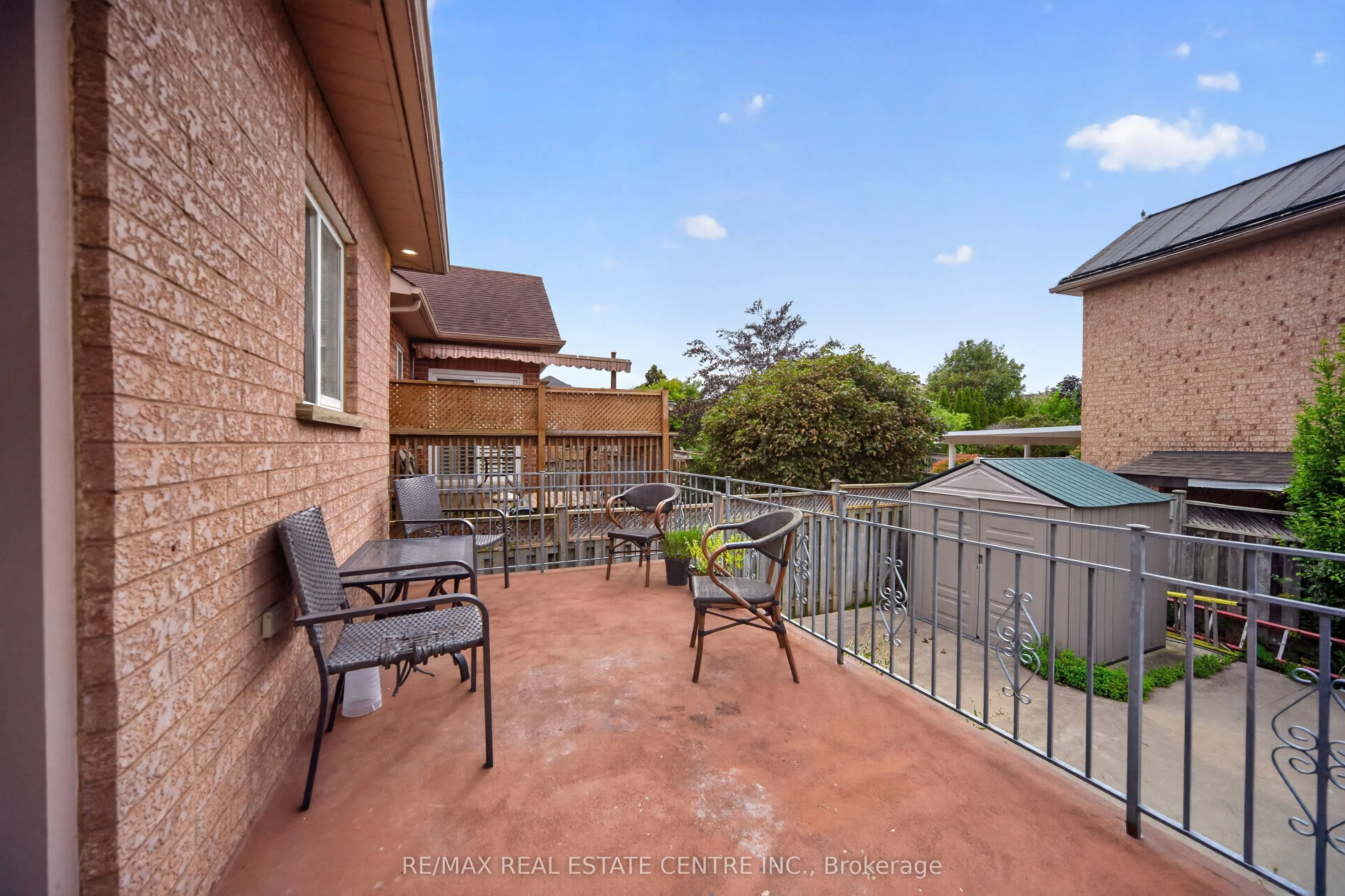 3 Twin Willow Crescent