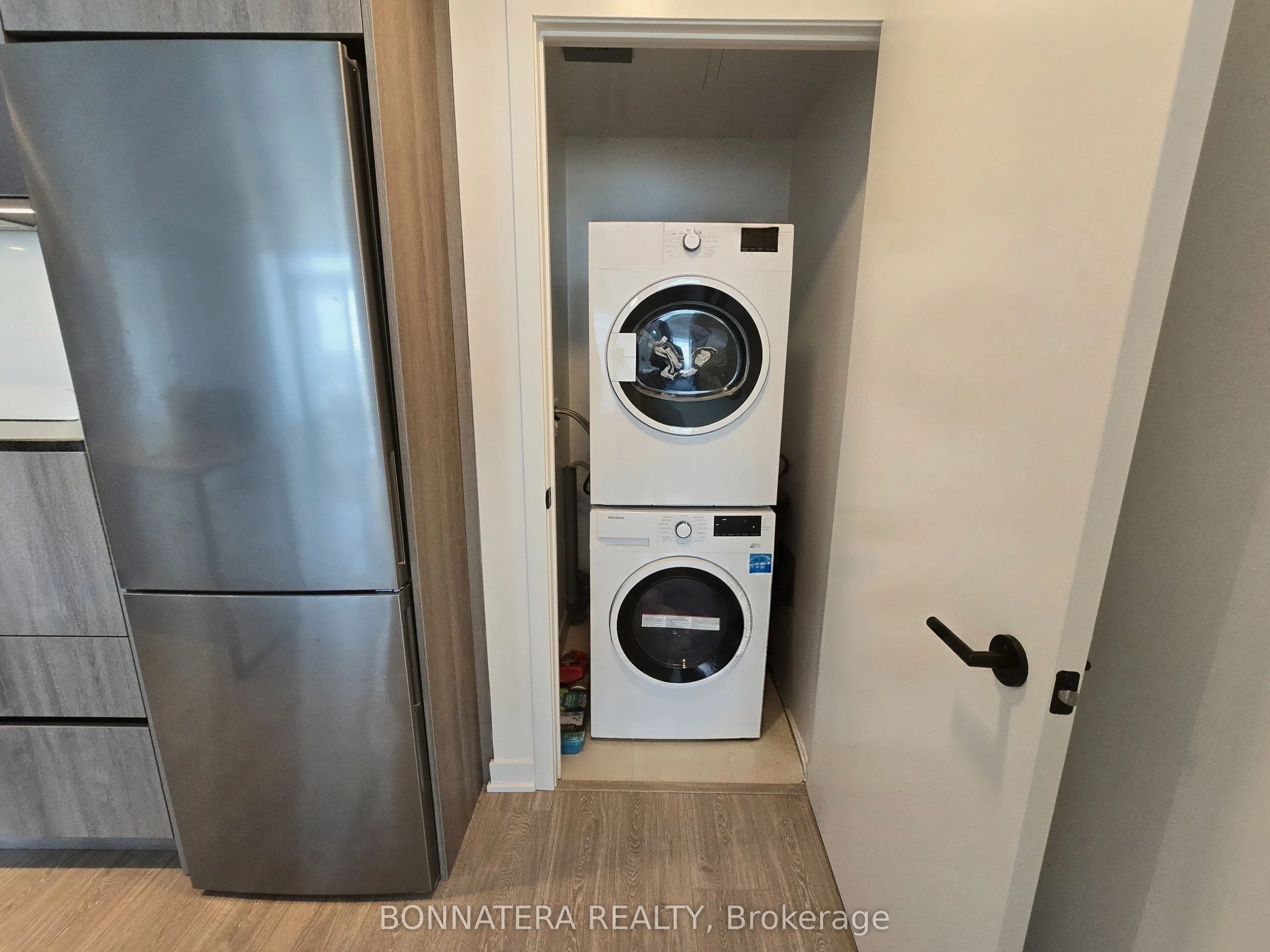 2495 Eglinton Avenue W #1409