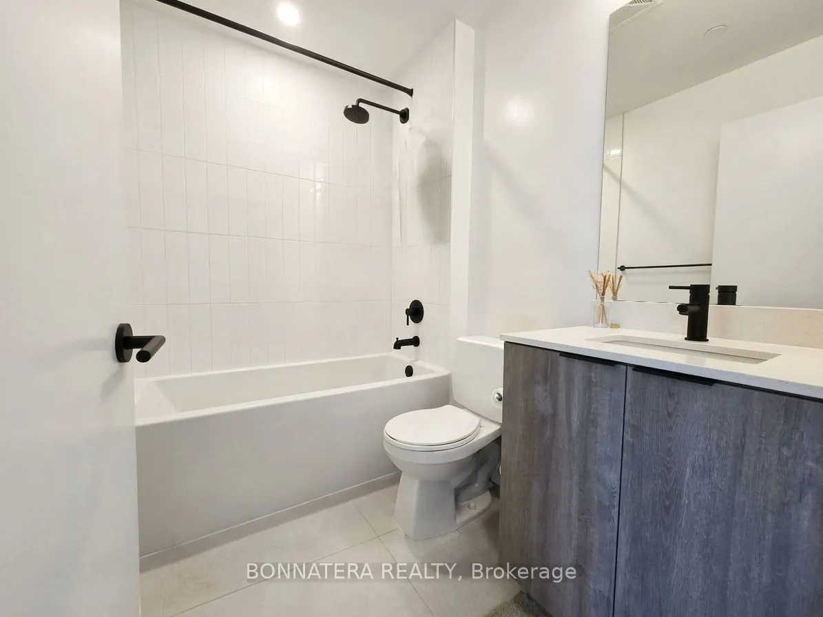 2495 Eglinton Avenue W #1409