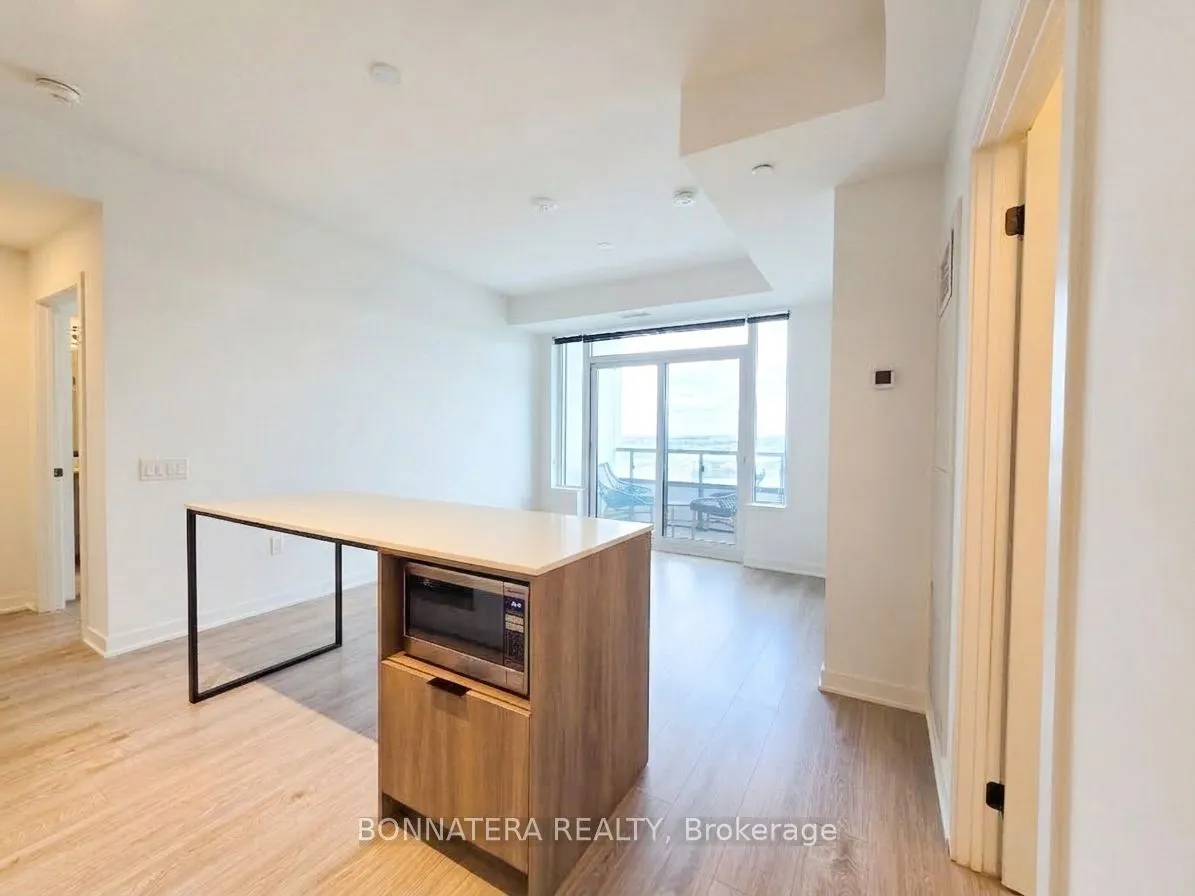 2495 Eglinton Avenue W #1409