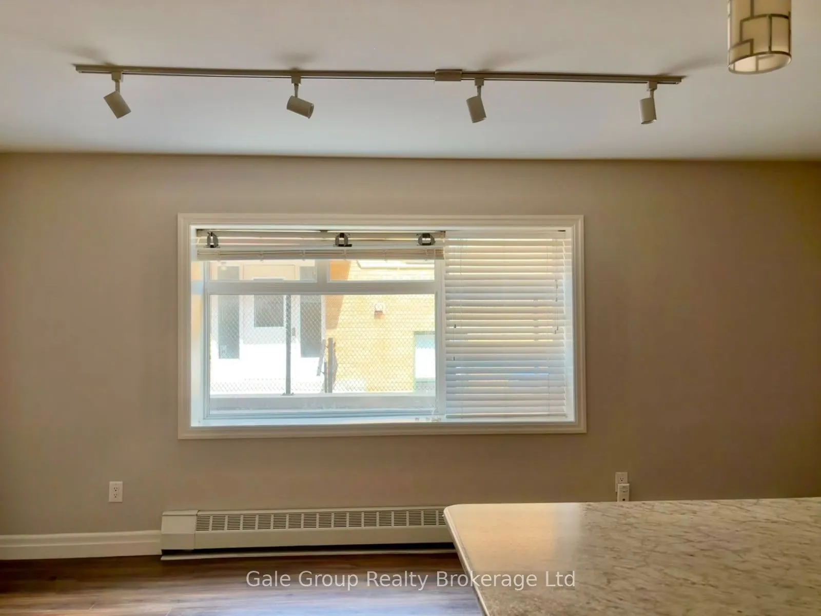 5 Paisley Boulevard E #103