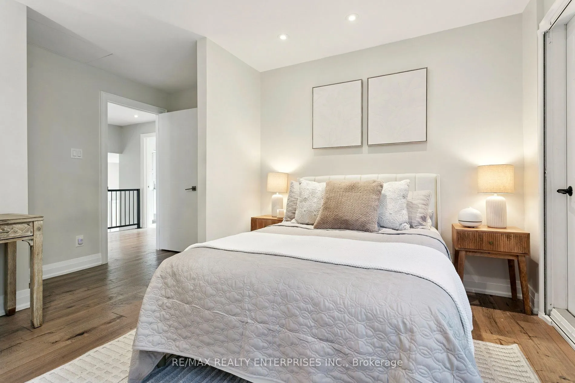 2683 Kingsberry Crescent