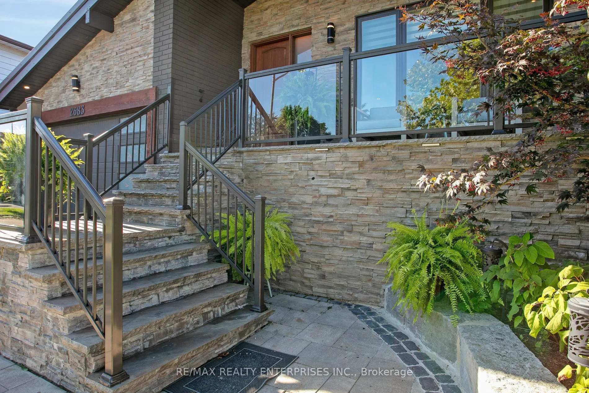 2683 Kingsberry Crescent