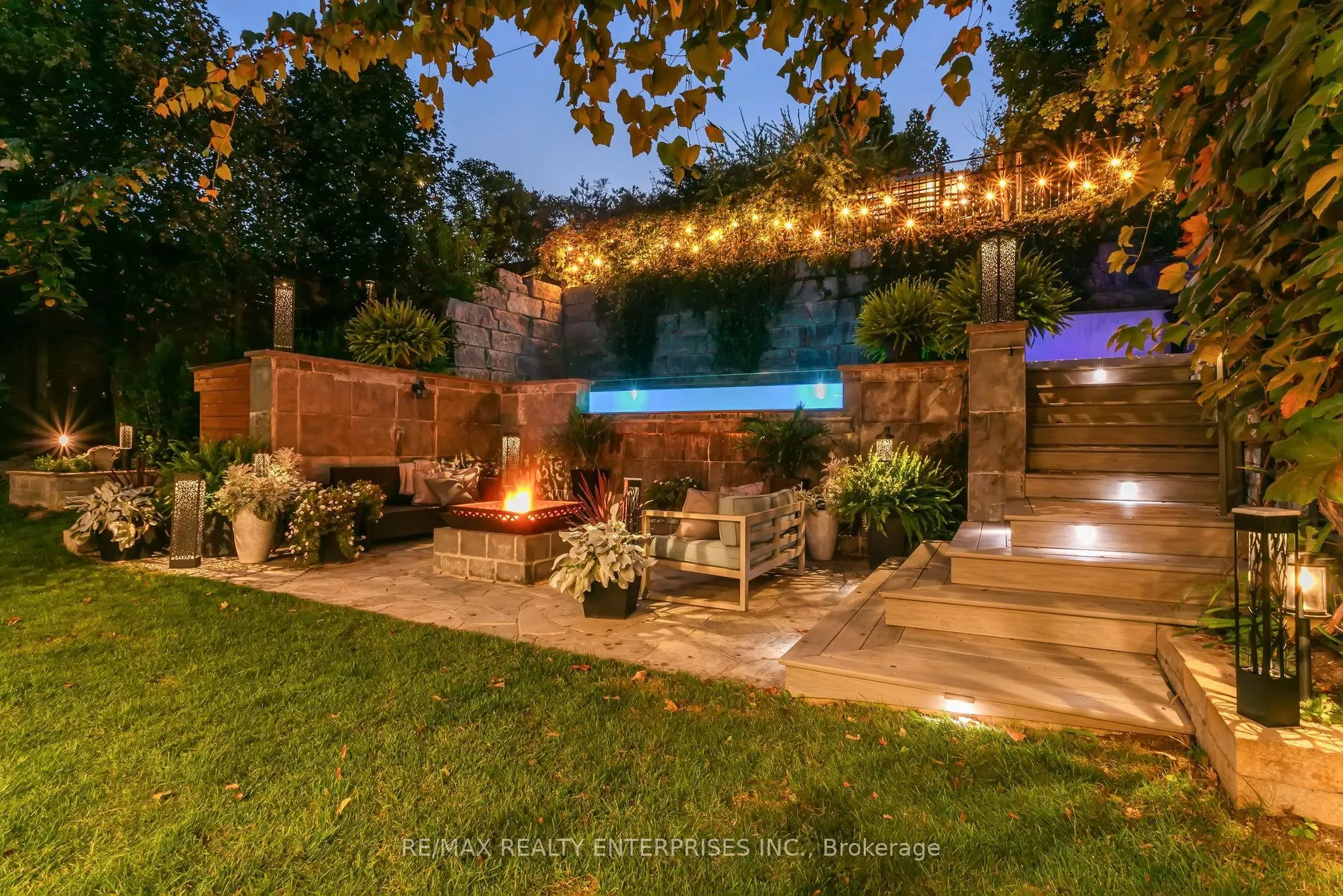2683 Kingsberry Crescent