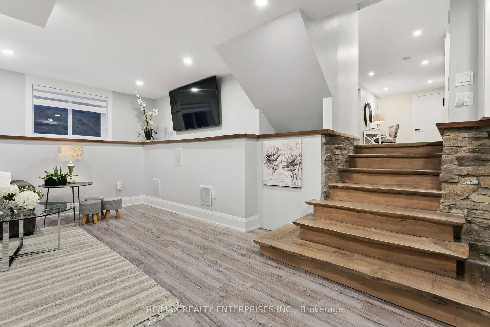 2683 Kingsberry Crescent