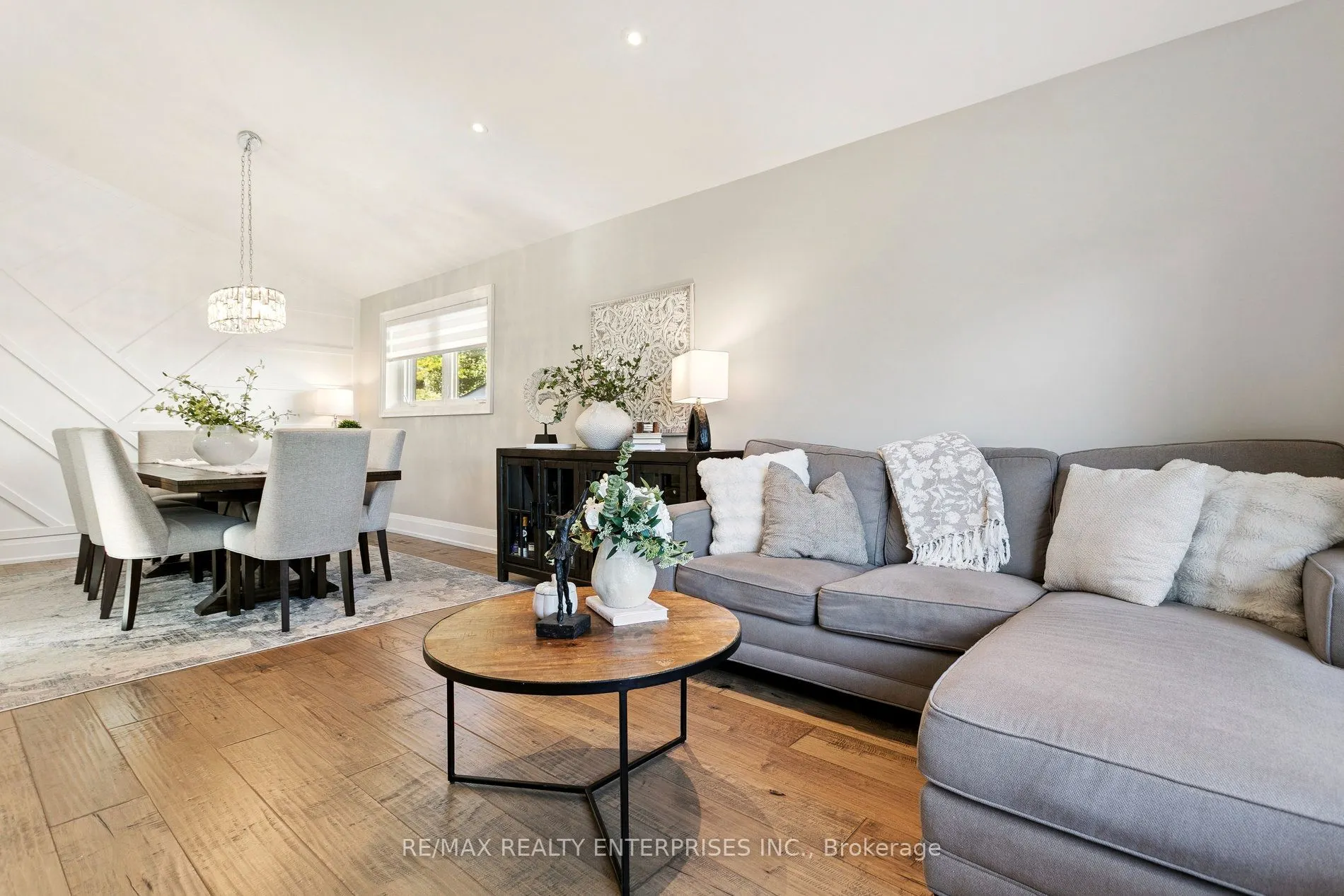 2683 Kingsberry Crescent