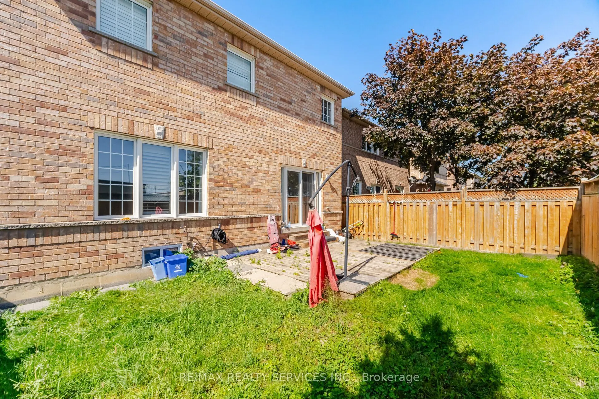33 Sewells Lane