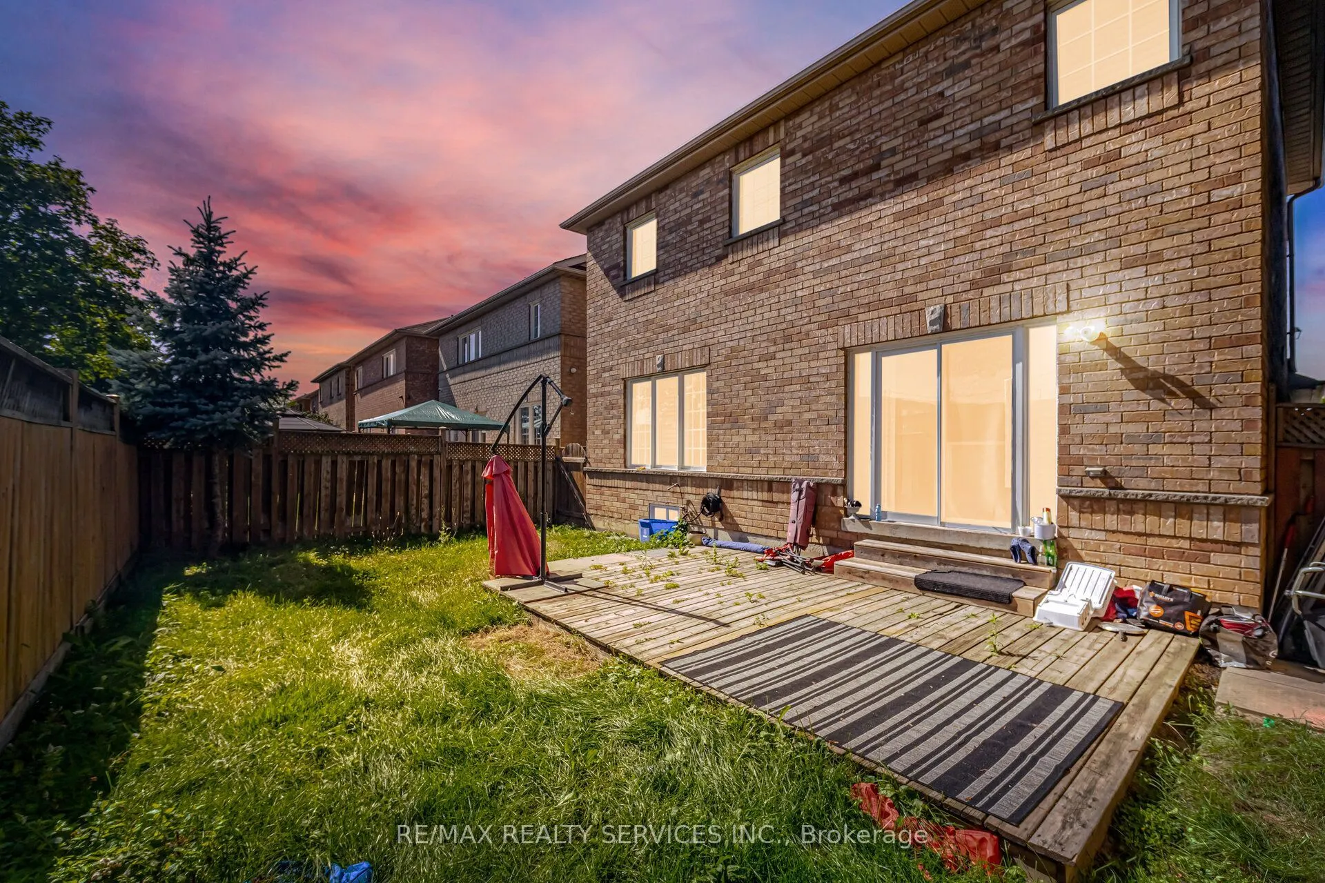 33 Sewells Lane