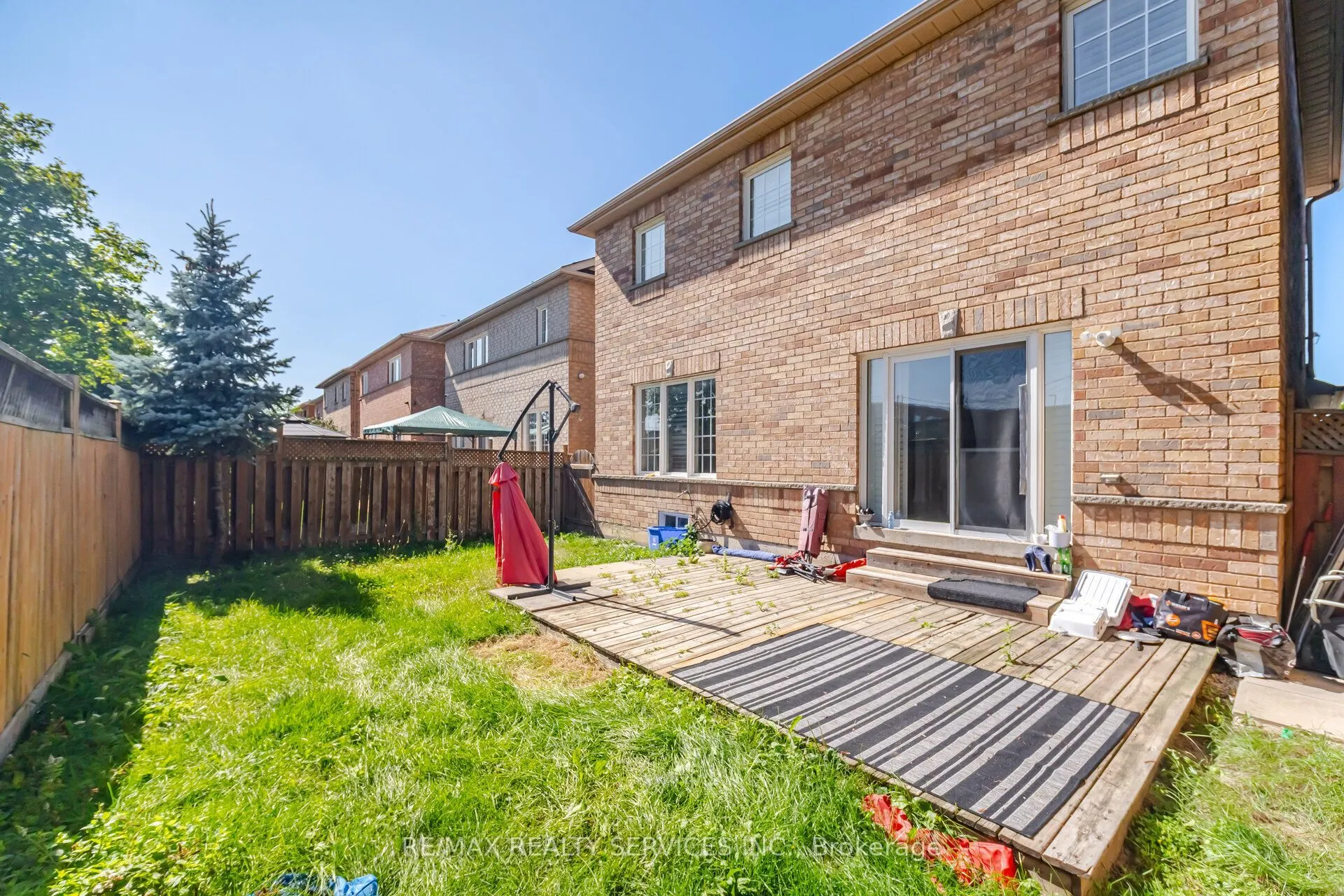 33 Sewells Lane