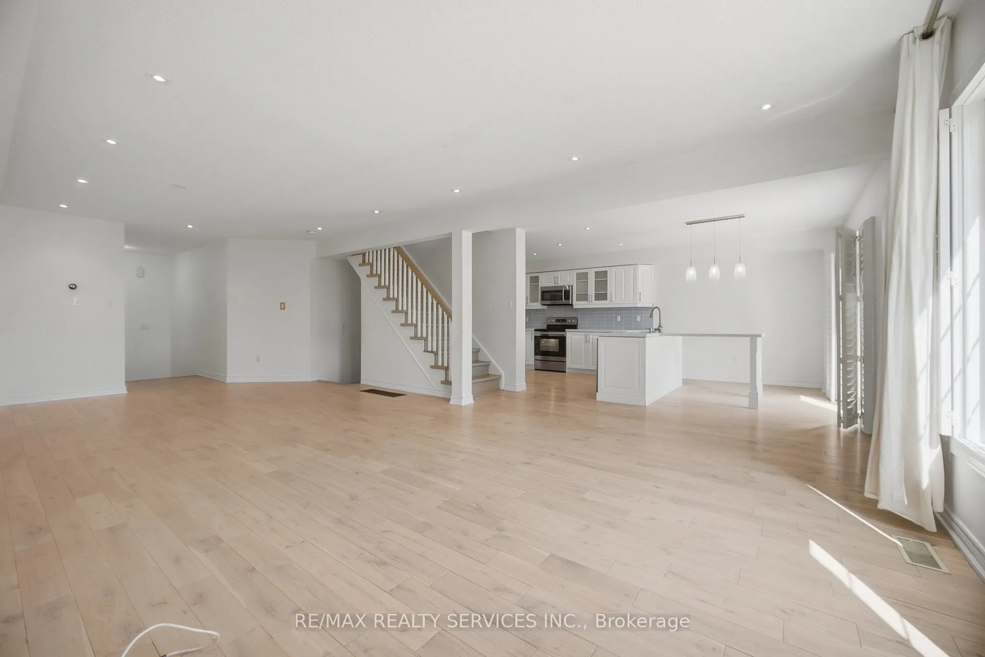 33 Sewells Lane
