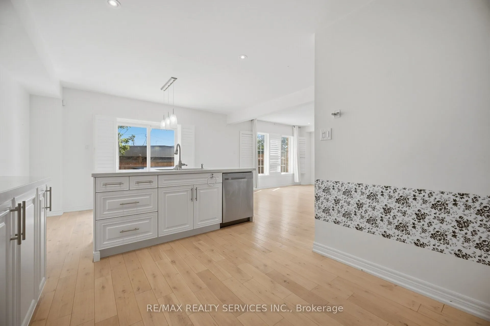 33 Sewells Lane