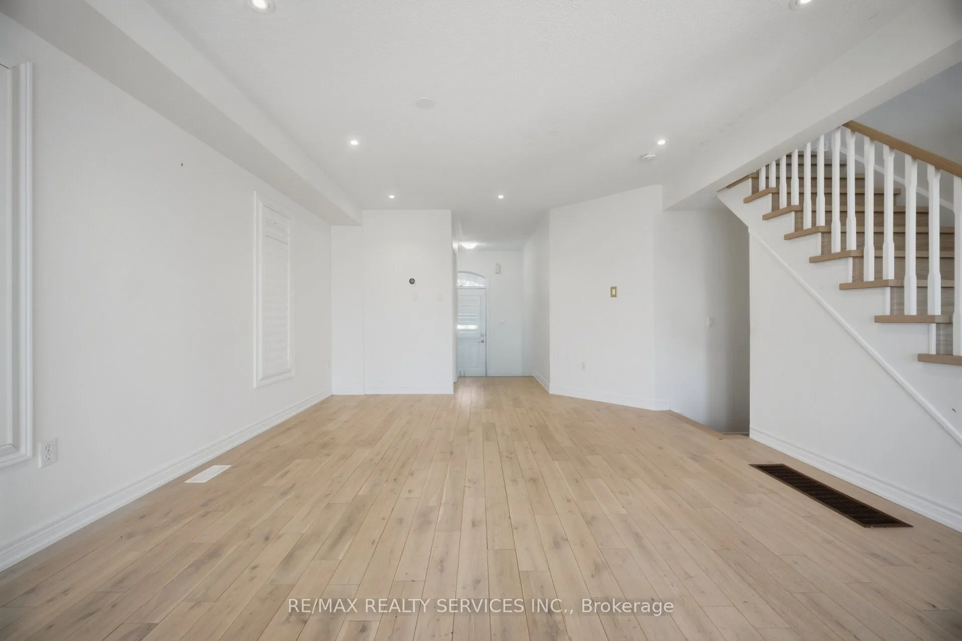 33 Sewells Lane