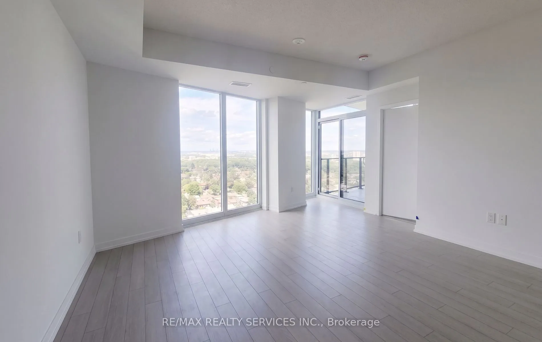4010 Eglinton Avenue W #2204