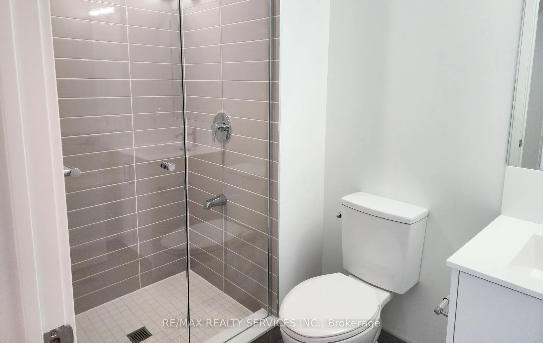 4010 Eglinton Avenue W #2204