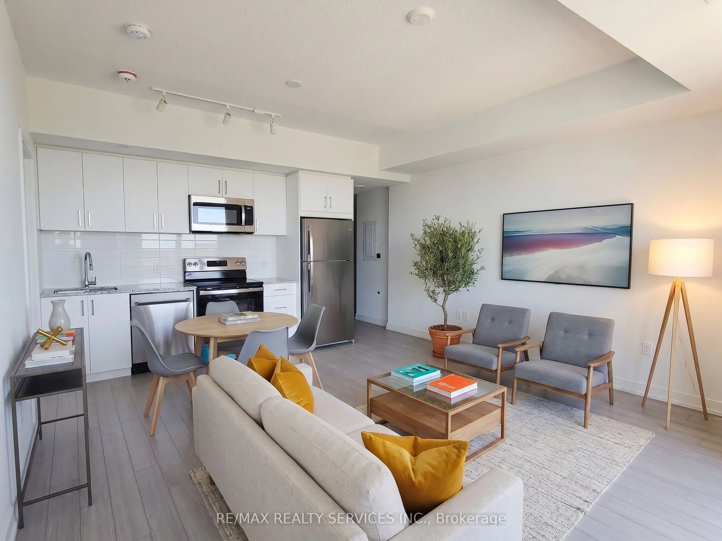 4010 Eglinton Avenue W #2204