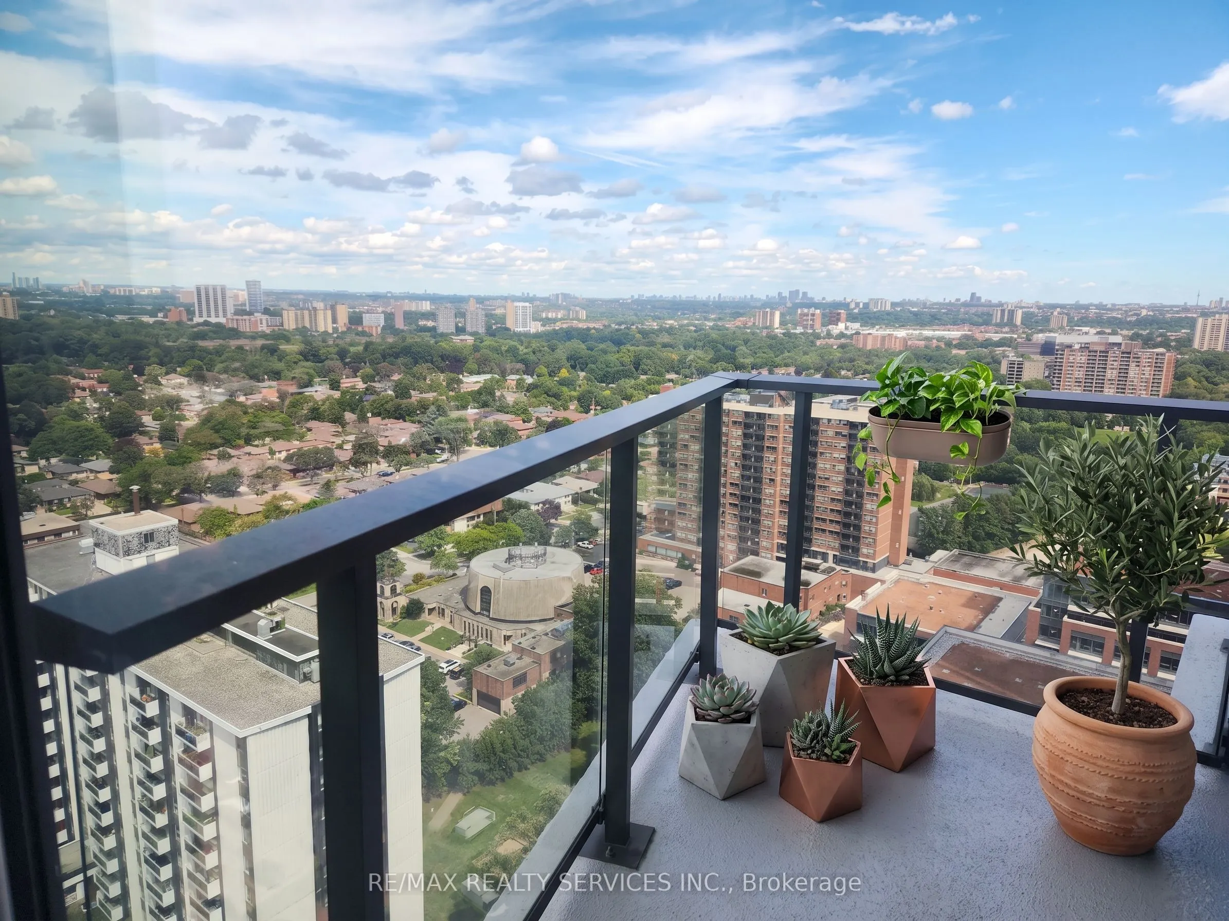 4010 Eglinton Avenue W #2204