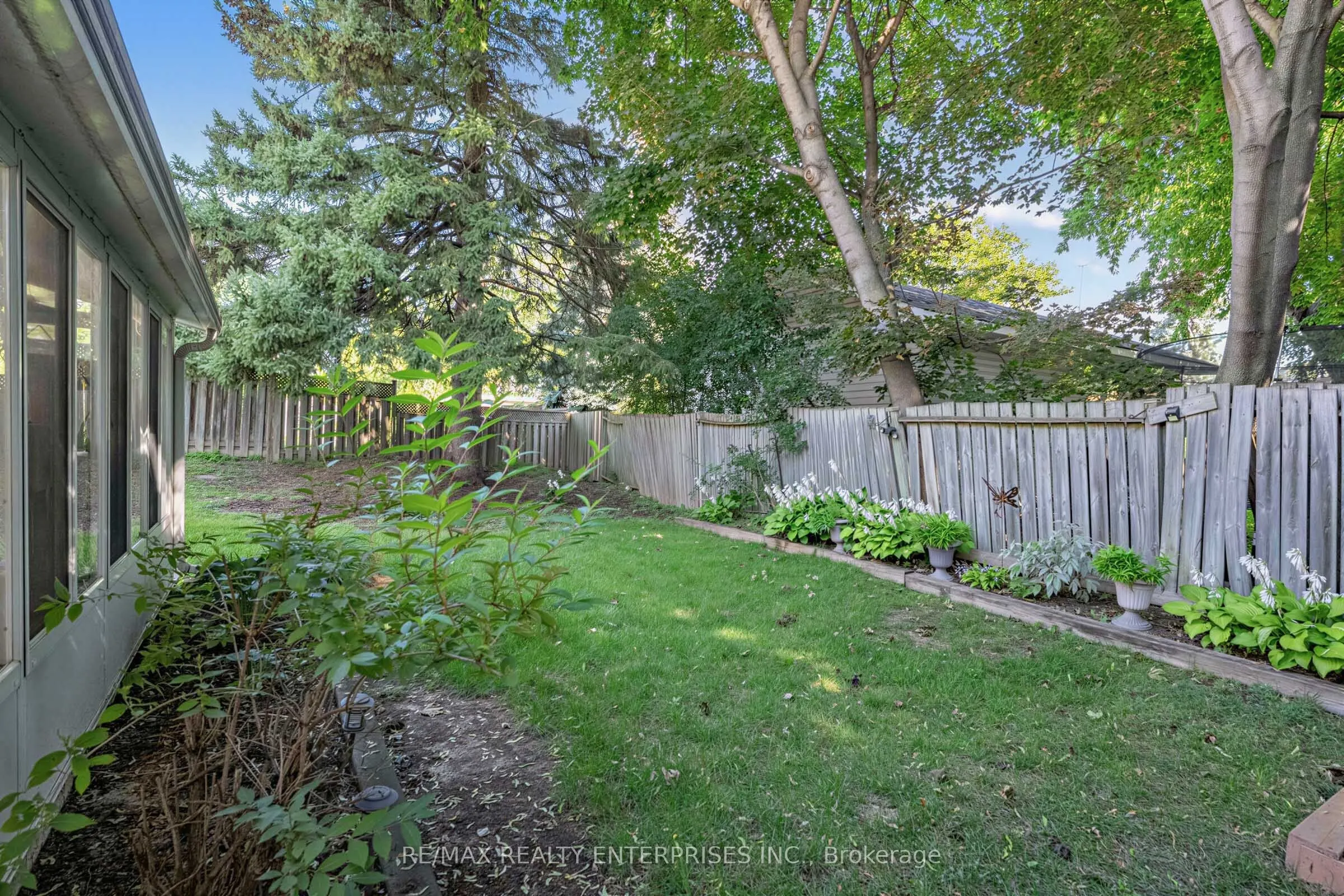 1535 Thetford Court