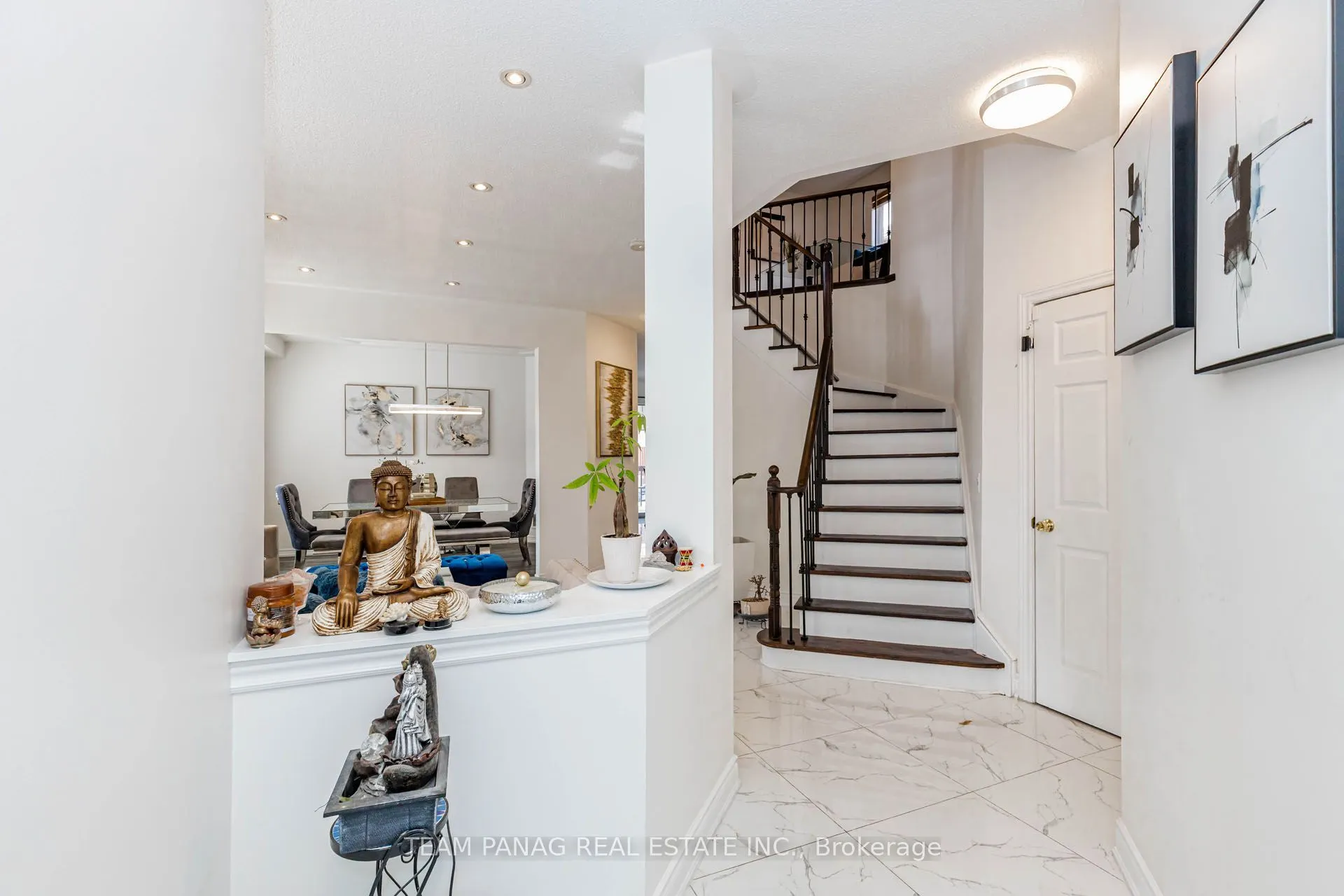 4 Martineau Road
