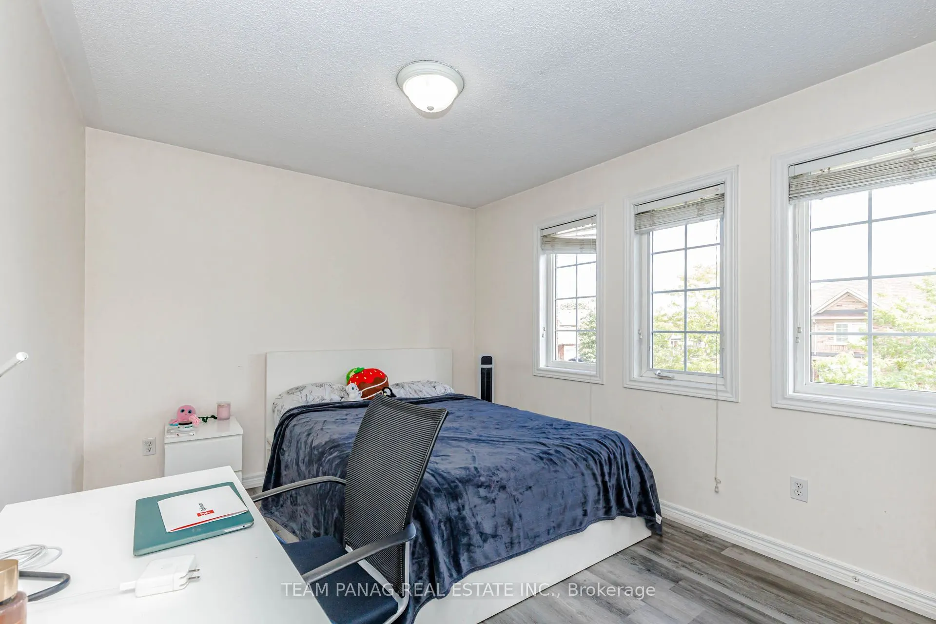 4 Martineau Road
