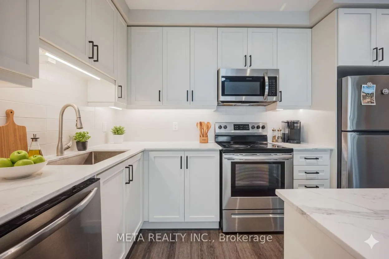 15 Lynch Street #1605