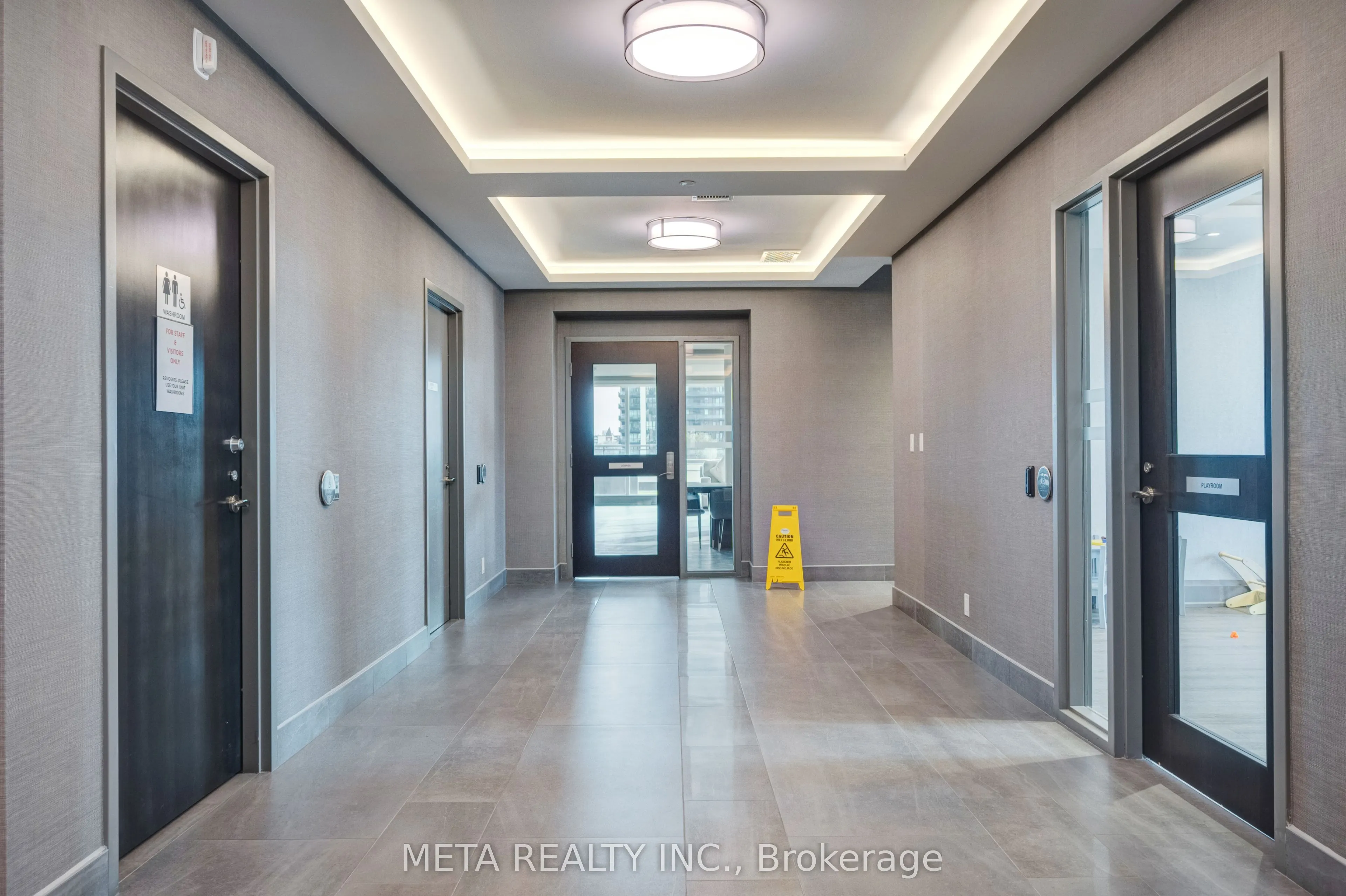15 Lynch Street #1605