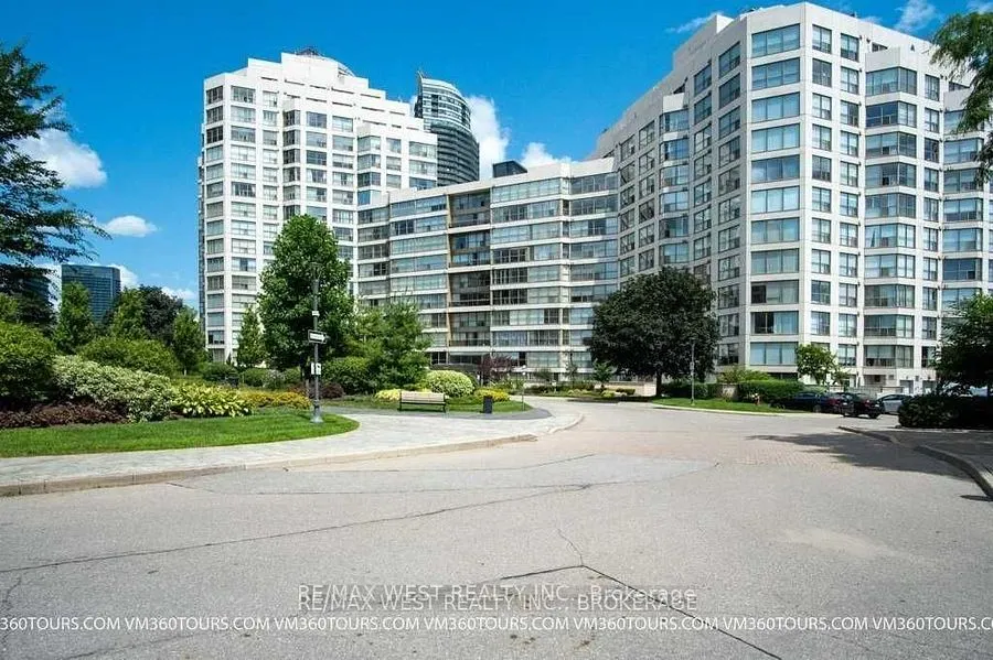 2261 Lake Shore Boulevard W #314