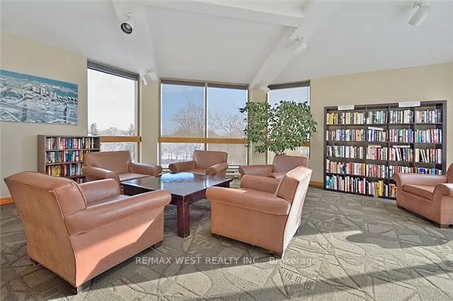2261 Lake Shore Boulevard W #314