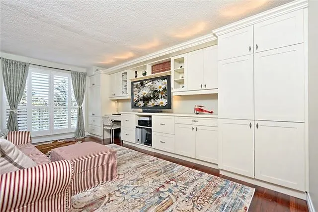 2261 Lake Shore Boulevard W #314