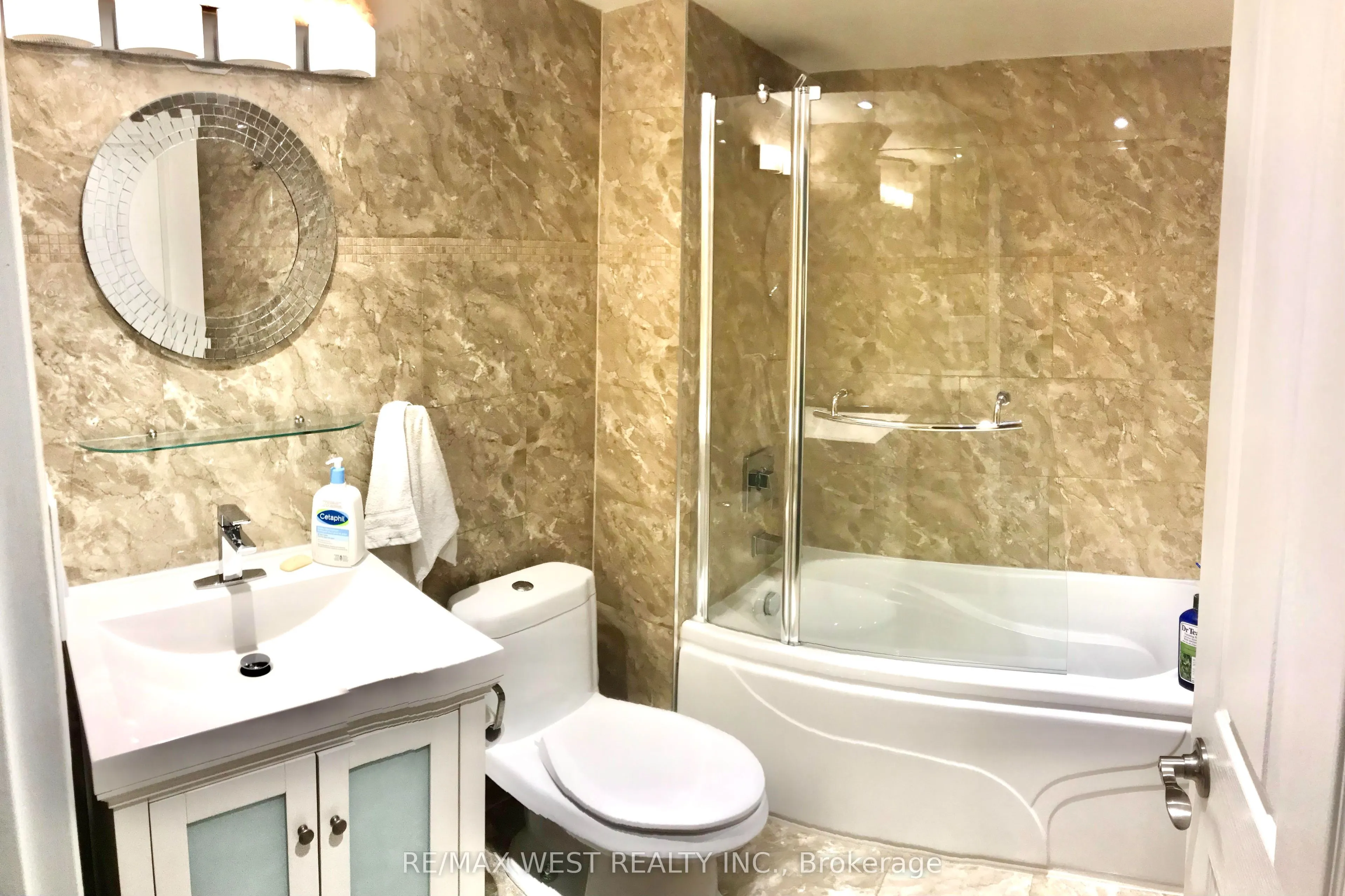 2261 Lake Shore Boulevard W #314