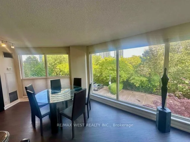 2261 Lake Shore Boulevard W #314