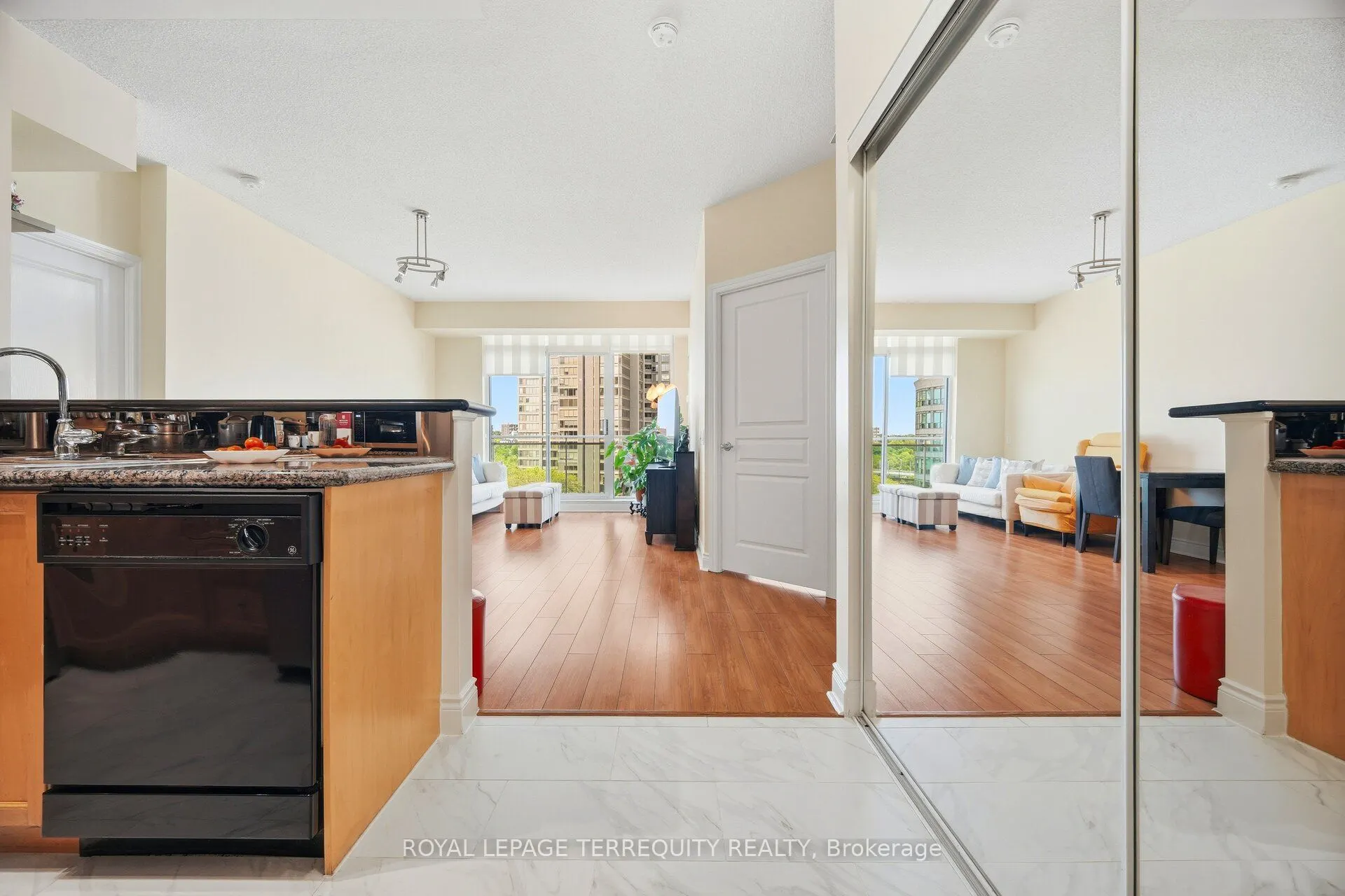 5 Marine Parade Drive #911