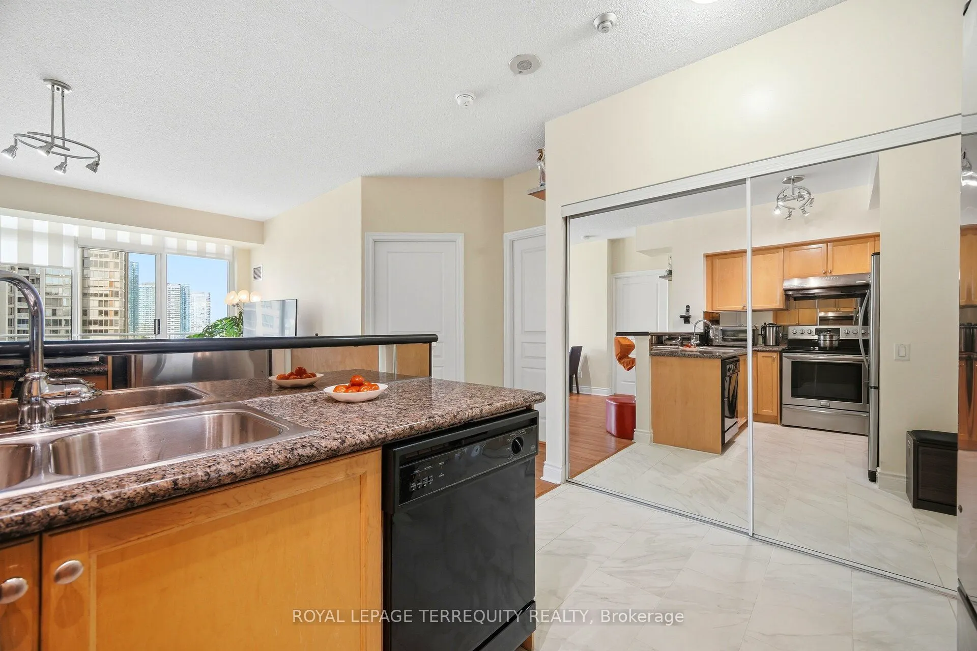 5 Marine Parade Drive #911