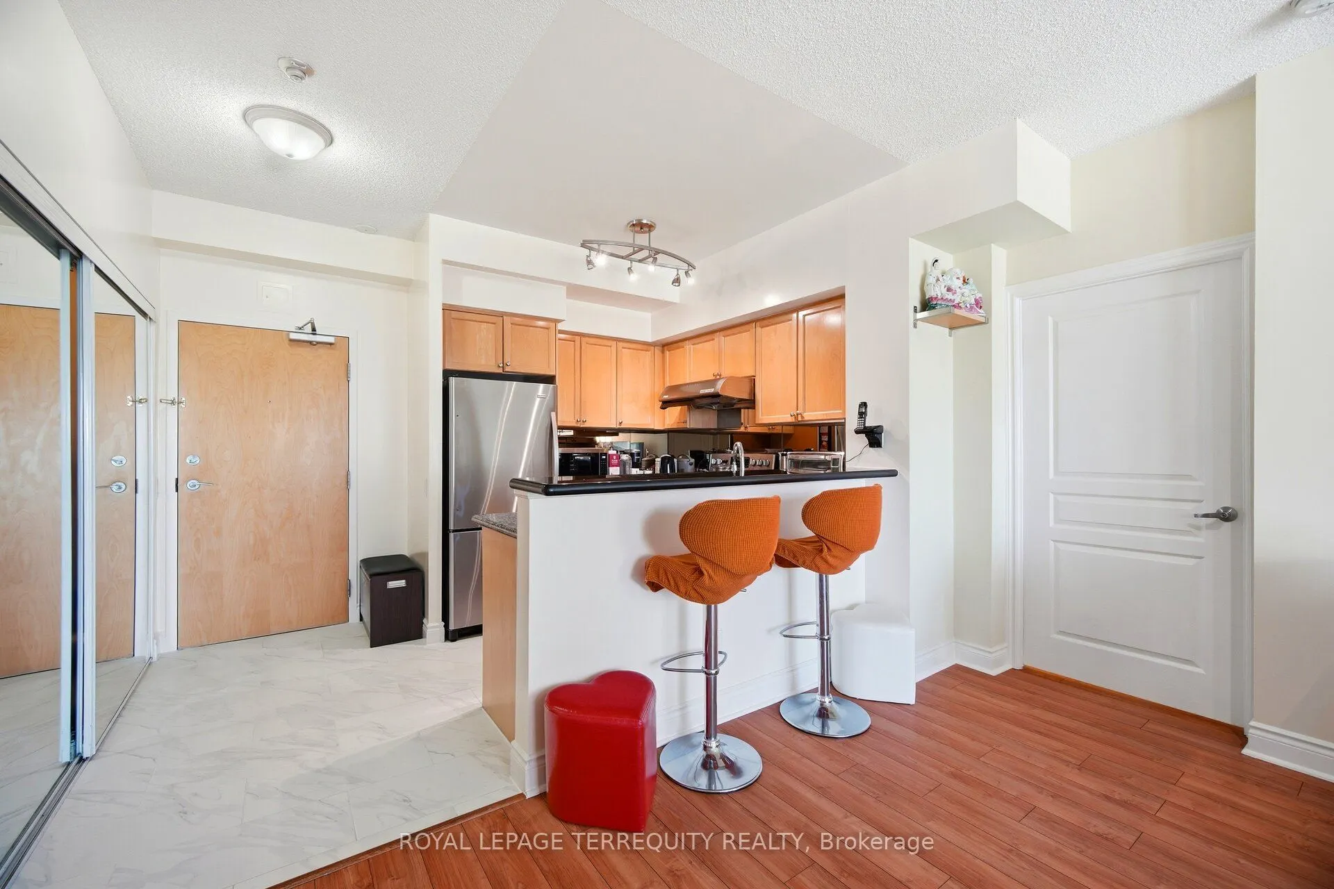 5 Marine Parade Drive #911
